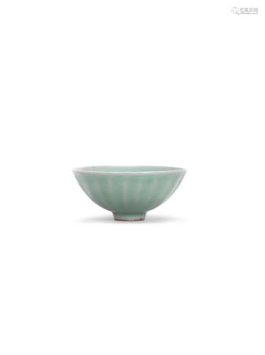 Song Dynasty A Longquan celadon-glazed bowl