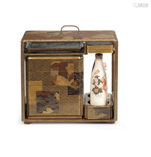 Edo period (1615-1868), early/mid-19th century A gold-lacquer sage-jubako (portable picnic set)