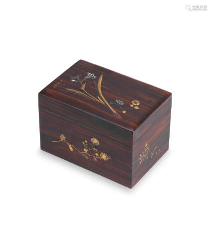 By Shoeisai, Meiji (1868-1912) or Taisho (1912-1926) era, circa 1910-1920 A lacquered-wood rectangular chabako (box for tea utensils) and cover