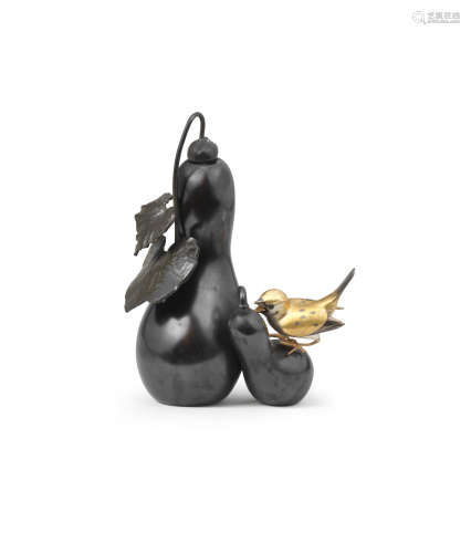 Taisho (1912-1926) or Showa era (1926-1989), 20th century A bronze Vessel in the form of a sparrow and two gourds