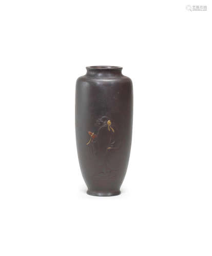 By Ota Harukage, Taisho (1912-1926) or Showa (1926-1989) era, early/mid-20th century A hammered iron and inlaid slender baluster vase