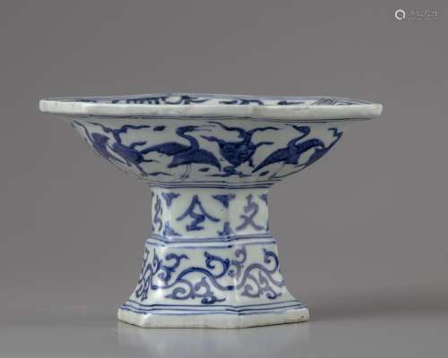 A blue and white stembowl