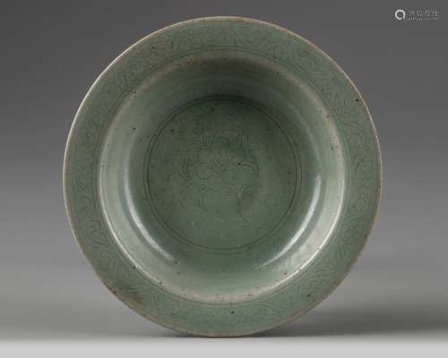A Korean celadon-glazed carved stem dish