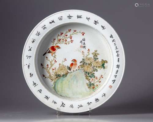 A Chinese porcelain birds basin