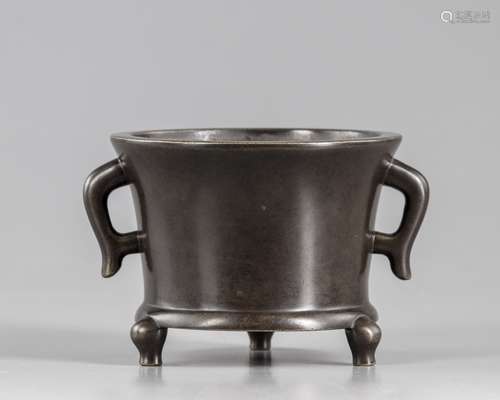 A Chinese bronze censer