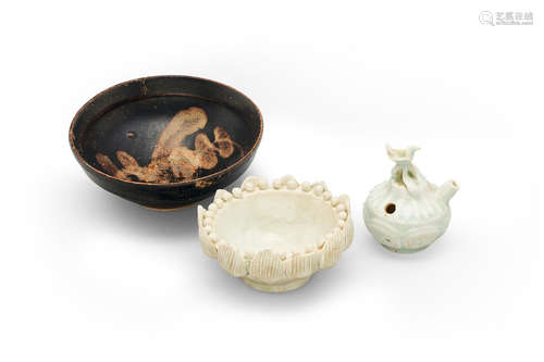 Song to Yuan Dynasty Three early Chinese ceramics