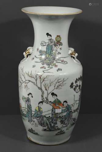 Vase en porcelaine de Chine XIXème (Ht.41cm)