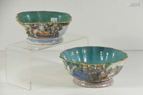 Deux coupes en porcelaine de Chine 19ème (une cass...