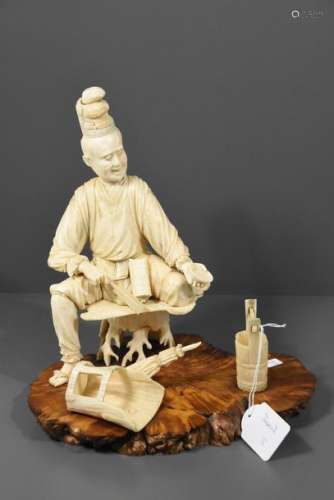 Okimono en ivoire sculpté, Japon, époque Meiji (Ht...