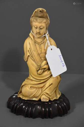 Bouddha en ivoire (15cm)