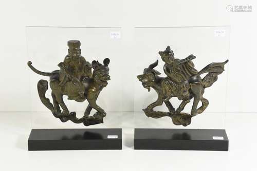 Paire de sculptures en bronze, Chine époque Ming (...