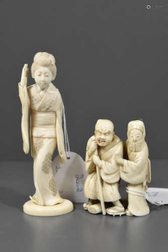 2 okimonos en ivoire sculpté, Japon, époque Meiji ...