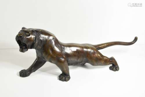 Tigre en bronze japonais, Meiji, signé (Long 53cm)