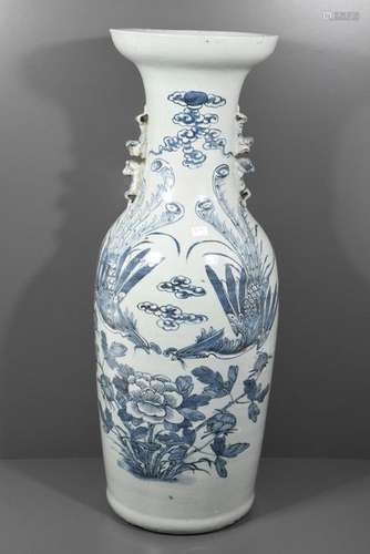 Vase en porcelaine de Chine 19ème (Ht 60cm)