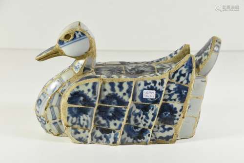 Canard en porcelaine de Chine (HT.18 x 28cm)