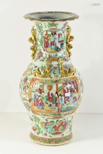 Vase en porcelaine de Canton (Ht 43cm)