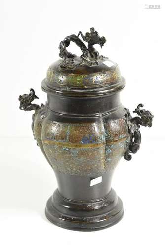 Vase couvert en bronze et émaux cloisonnés, Chine ...