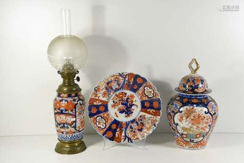 Pot couvert (Ht 40cm) + lampe + plat Imari