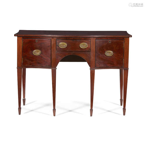 SMALL GEORGIAN STYLE MAHOGANY SERPENTINE SIDEBOARD 19TH CENTURY the serpentine top above a central