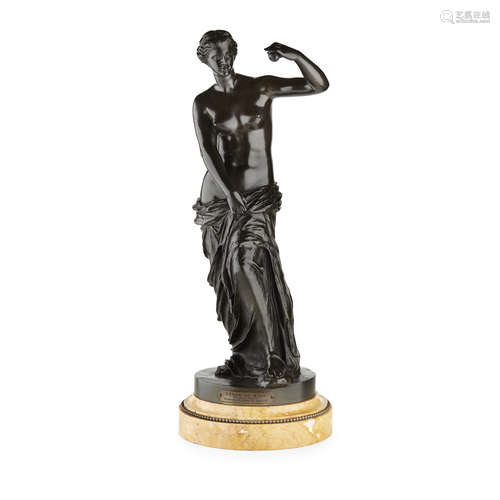 AFTER THE ANTIQUE, VENUS DE MILO 19TH CENTURY bronze, dark brown patina, on a circular Siena