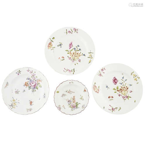 GROUP OF CHELSEA AND VIENNA PORCELAIN PLATES 18TH CENTURY all decorated with flower sprigs and