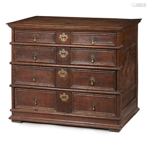 WILLIAM AND MARY OAK CHEST OF DRAWERS LATE 17TH CENTURY the rectangular top above four double