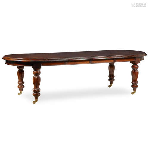 VICTORIAN STYLE MAHOGANY EXTENDING DINING TABLE LATE 20TH CENTURY the oval top with a moulded