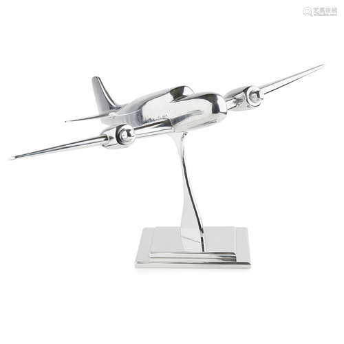 CHROME TWIN ENGINE PLANE MODEL in the Art Deco style, raised on a waisted support and stepped