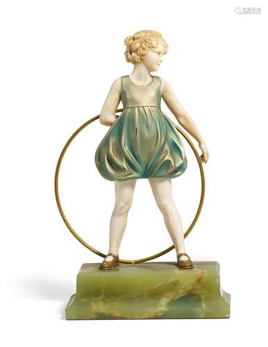 'HOOP GIRL'. Preiss, Ferdinand. 1892 Erbach - 1943 Berlin. Modell 1123. Kalt bemalte Bronze,