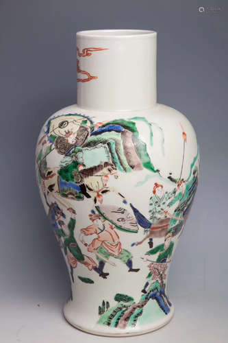 A PORCELAIN LONG NECK VASE