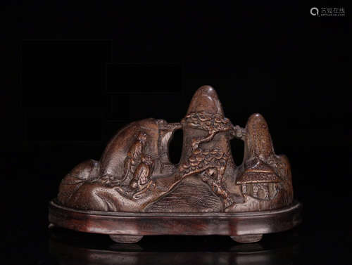 A STORY-TELLING CHENXIANG WOOD PEN HOLDER