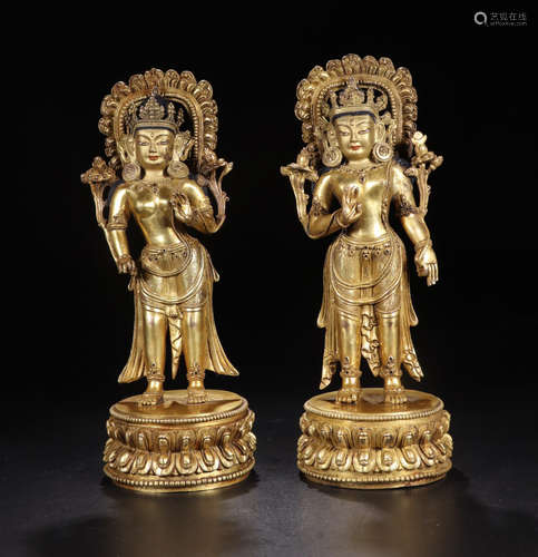 A GILT BRONZE LOTUS SITTING BUDDHA STUATE