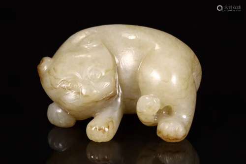 A JADE CARVED ORNAMENT