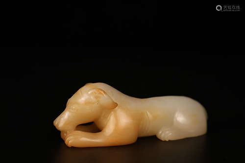 A HETIAN JADE ORNAMENT OF STORY SHAPED