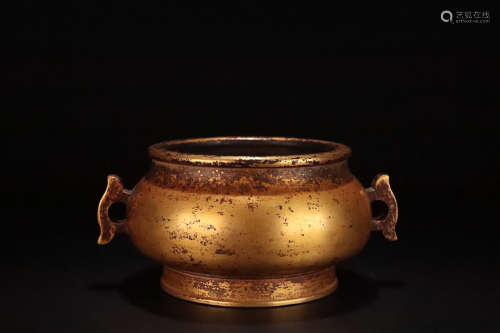 18-19TH CENTURY, A GUILT BRONZE DOUBLE EAR FURNACE, LATE QING DYNASTY