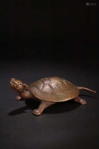 17-19TH CENTURY, A TURTLE DESIGN BRONZE PAPERWEIGHT, QING DYNASTY