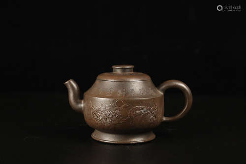 A ZISHA TEAPOT WITH STORY PATTERN