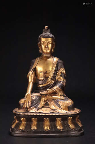 17-19TH CENTURY, A GILT BRONZE BUDDHA STATUE, QING DYNASTY