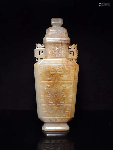 A HETIAN JADE VASE WITH GRAGON AND PHOENIX CARVING