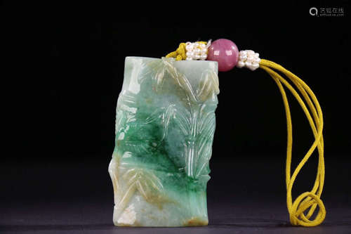 A BAMBOO DESIGN JADEITE PENDANT