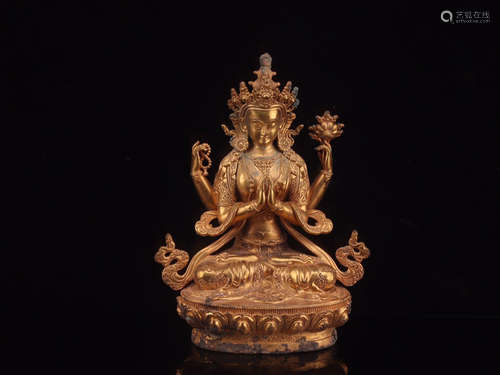 A GILT BRONZE BUDDHA STATUE ORNAMENTS