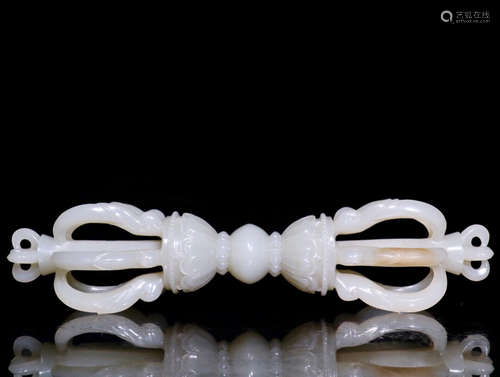 A HETIAN JADE ORNAMENT SHAPED JINGANG WEAPON