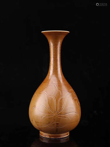 A JIANG GLAZED VASE