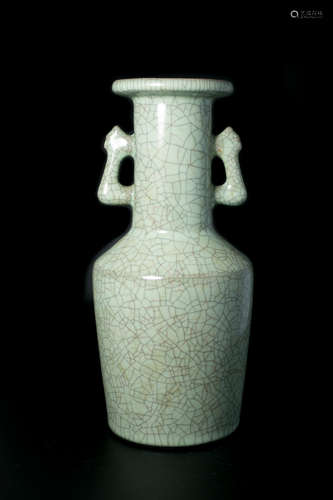 A NORTHERN SONG KILN PHOENIX SHAPE EAR VASE