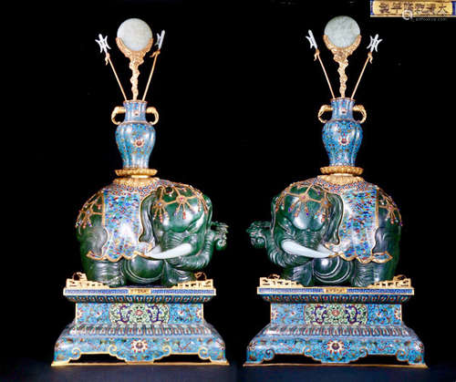 A PAIR OF CLOISONNE ORNAMENTS SHAPED ELEPHANT WITH JASPER&JADE DECORATED