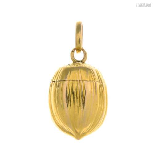 An early 20th century 18ct gold pendant vinaigrette.