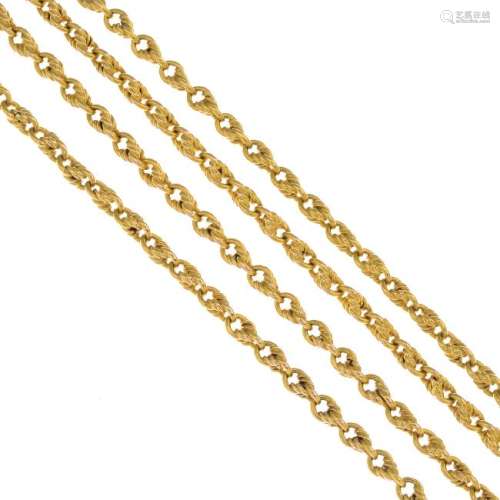 An early 20th century 15ct gold longuard chain. The