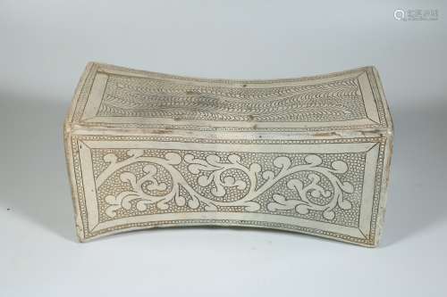 A Chinese White Glazed Porcelain Pillow