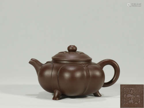 A Chinese Yixing Clay Tea Pot