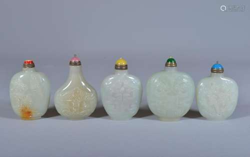 A SET OF FIVE JADE SNUFF BOTTLES